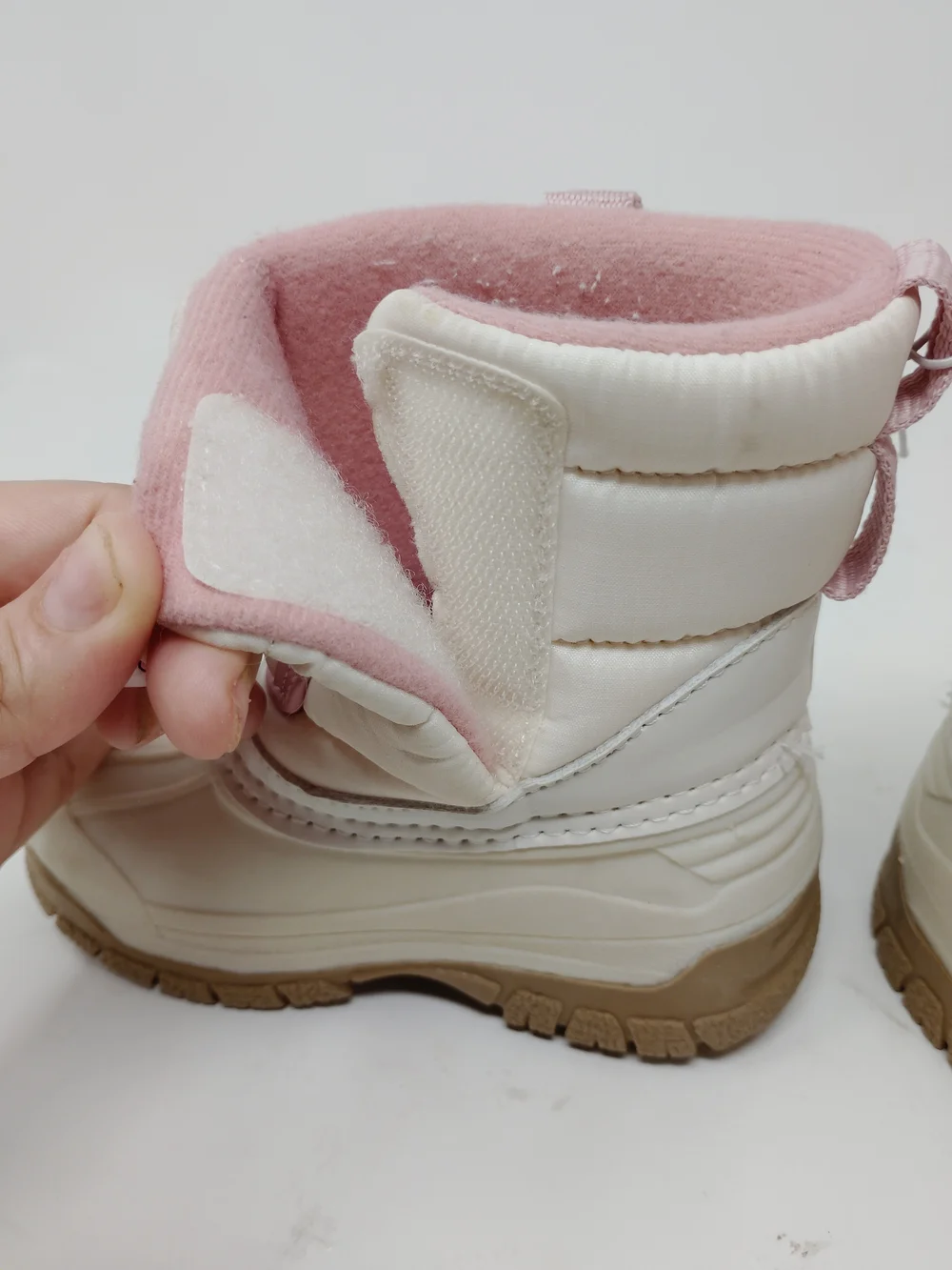 OshKosh B'gosh White and Pink Kids Snow Boots Toddler 6M Faux Fur Lined